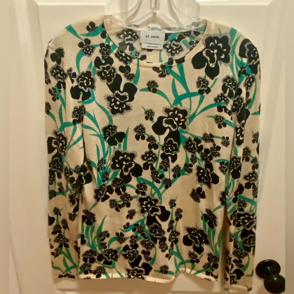 St .John silk/wool blend sweater, size medium